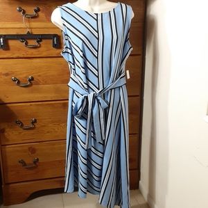 Emma & Michele Sleeveless Dress Size  L